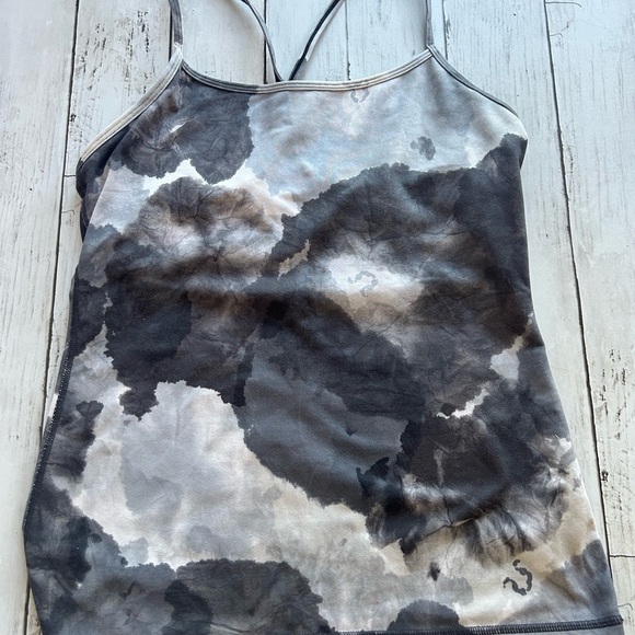 Lululemon Power Y Tank
White Coal Tinted Canvas Super size 8 - Picture 3 of 9